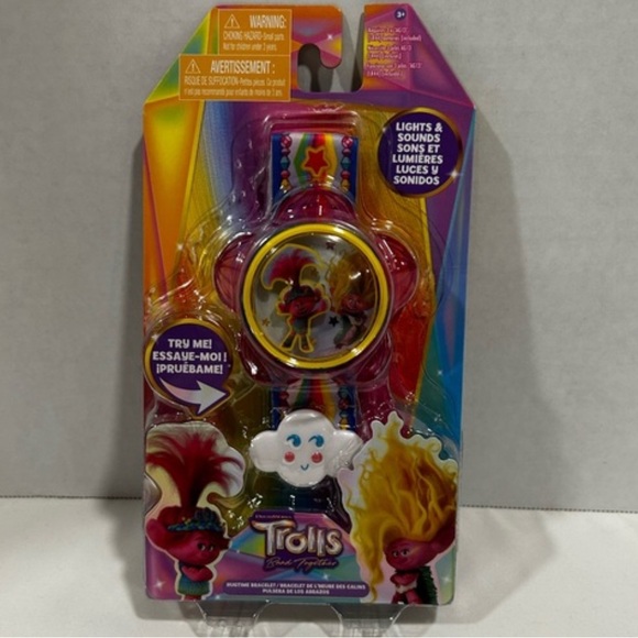 DEAMWORKS TROLLS
Trolls BFF Hug Time Bracelet - Picture 1 of 3